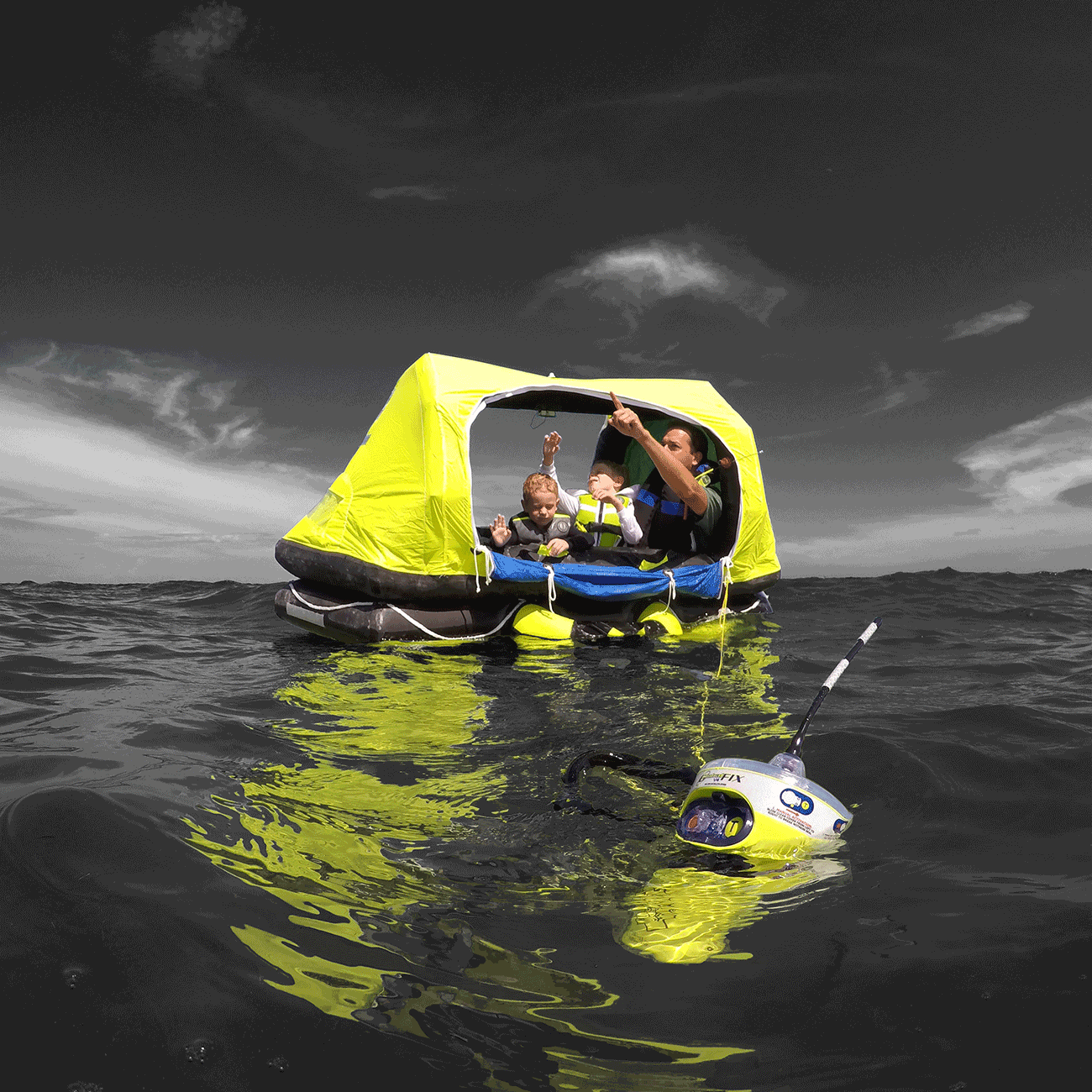 ACR Electronics Globalfix V4 GPS EPIRB With CAT1 Automatic Release Bracket - Pacific Sailboat Supply