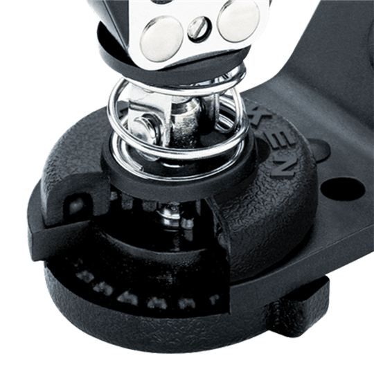 Harken 205 Low-Profile Swivel Base With 150 Cam-Matic Cleat For Sailboat Mainsail Handling - Pacific Sailboat Supply